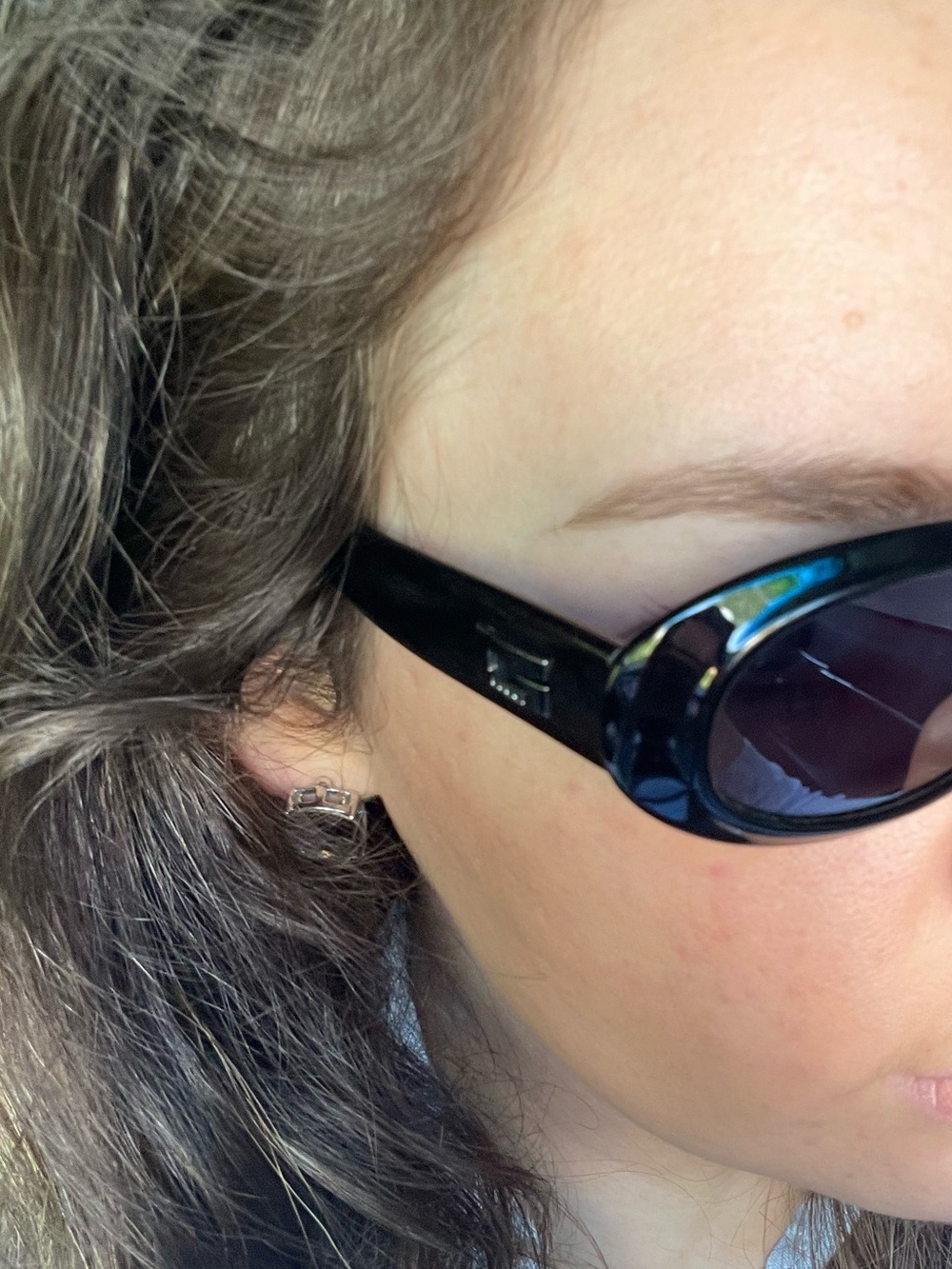 Gucci Black Sunglasses - Picture 2 of 8